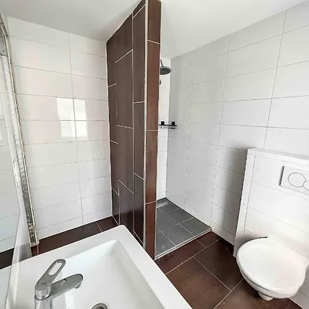 House With Free Parking 15Min From The Airport * Charleroi
